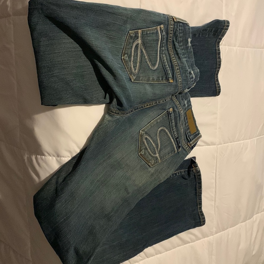Seven7 jeans with flare bottom. Inseam 32’